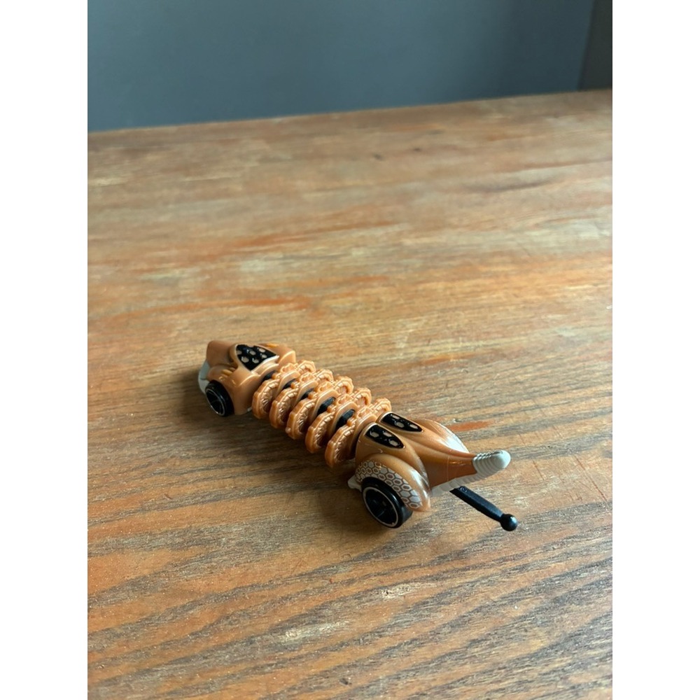 Hot Wheels Mutant Machines Rattle Roller Brown Flexible Diecast Car CGM82 HTF - Picture 5 of 6